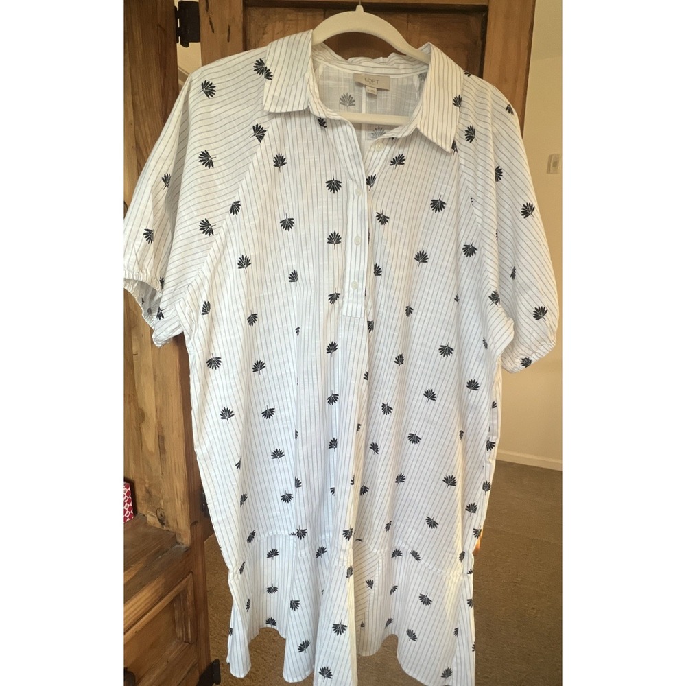 Loft Outlet Women's White/Black Pinstriped Short Sleeved Flutter Dress Size XL